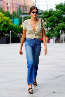 Kaia Gerber feet photo thumbnail