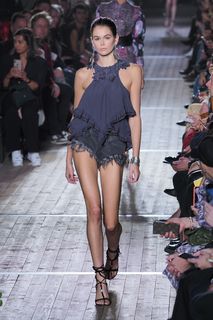 Kaia Gerber feet photo thumbnail
