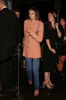 Kaia Gerber feet photo thumbnail