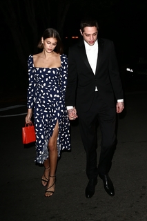 Kaia Gerber feet photo thumbnail