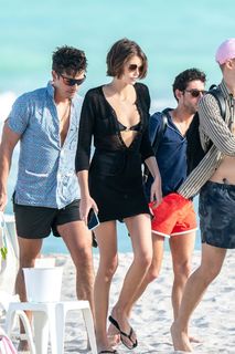 Kaia Gerber feet photo thumbnail