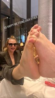 Kaia Gerber feet photo thumbnail
