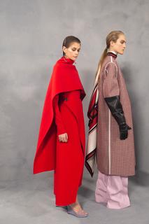 Kaia Gerber feet photo thumbnail