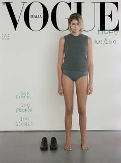 Kaia Gerber feet photo thumbnail