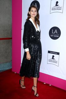 Kaia Gerber feet photo thumbnail