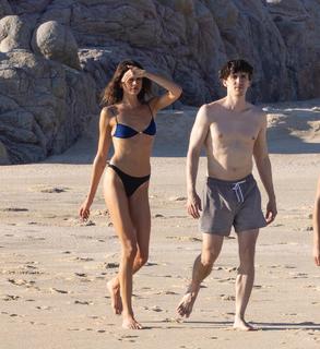 Kaia Gerber feet photo thumbnail