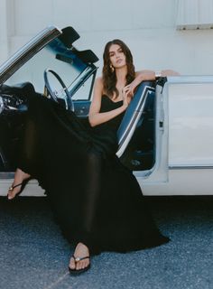 Kaia Gerber feet photo thumbnail