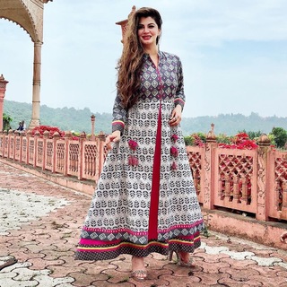 Kainaat Arora feet photo 15