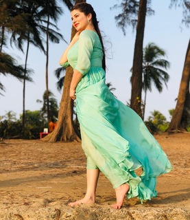 Kainaat Arora feet photo 14