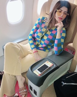 Kainaat Arora feet photo 5