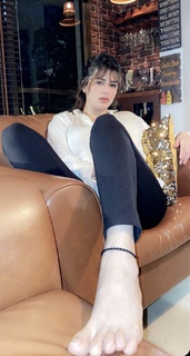 Kainaat Arora feet photo 1