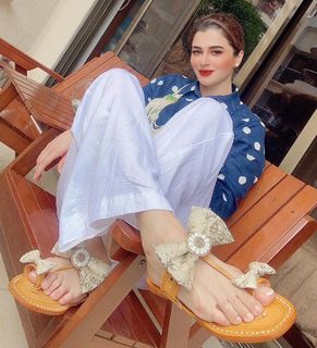 Kainaat Arora feet photo 14