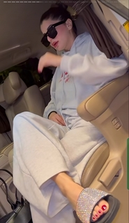 Kainaat Arora feet photo 7