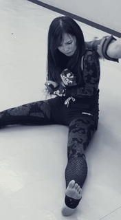 Kairi Hôjô feet photo thumbnail