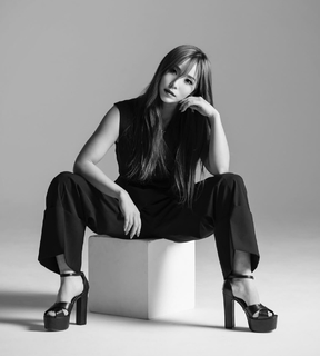 Kairi Hôjô feet photo thumbnail