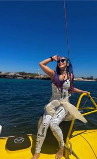 Kairi Hôjô feet photo thumbnail