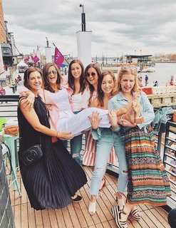Kaitlan Collins feet photo thumbnail
