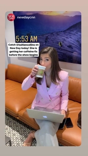 Kaitlan Collins feet photo thumbnail