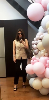 Kaitlan Collins feet photo thumbnail