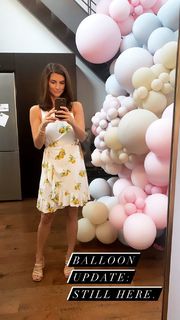 Kaitlan Collins feet photo thumbnail