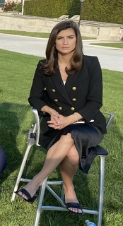 Kaitlan Collins feet photo thumbnail