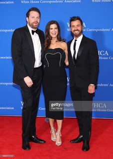 Kaitlan Collins feet photo thumbnail