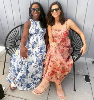 Kaitlan Collins feet photo thumbnail
