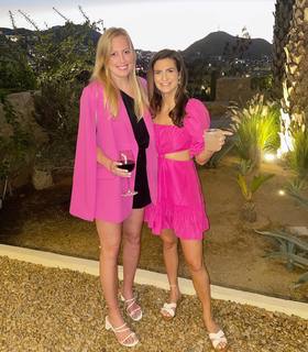 Kaitlan Collins feet photo thumbnail