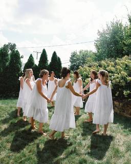 Kaitlan Collins feet photo thumbnail