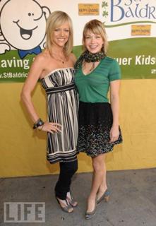 Kaitlin Olson feet photo thumbnail