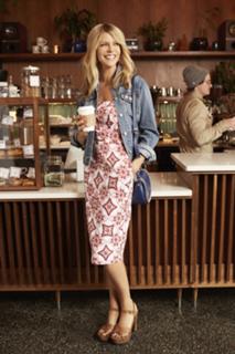 Kaitlin Olson feet photo thumbnail