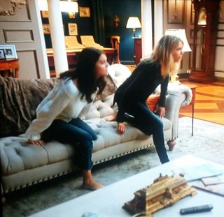 Kaitlin Olson feet photo thumbnail