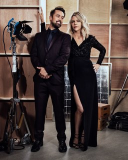 Kaitlin Olson feet photo thumbnail