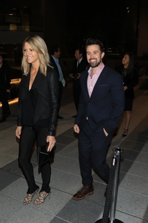 Kaitlin Olson feet photo thumbnail