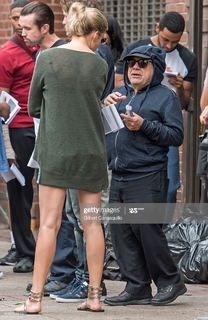 Kaitlin Olson feet photo thumbnail