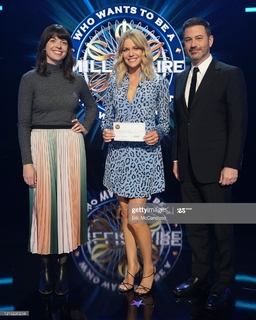 Kaitlin Olson feet photo thumbnail