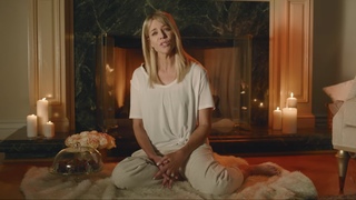 Kaitlin Olson feet photo thumbnail