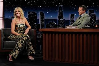 Kaitlin Olson feet photo thumbnail