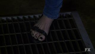 Kaitlin Olson feet photo thumbnail