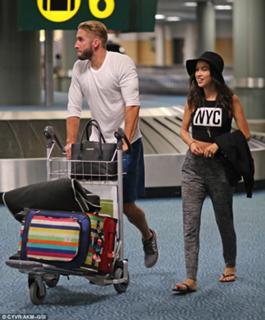 Kaitlyn Bristowe feet photo 18