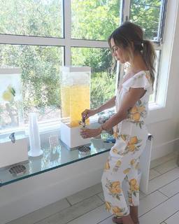 Kaitlyn Bristowe feet photo 6