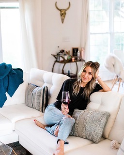 Kaitlyn Bristowe feet photo 7