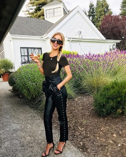 Kaitlyn Bristowe feet photo 6