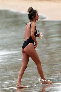 Kaitlyn Bristowe feet photo 20