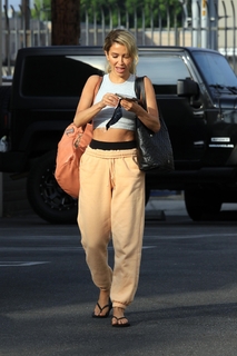 Kaitlyn Bristowe feet photo 20
