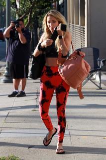 Kaitlyn Bristowe feet photo 4