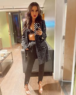 Kaitlyn Bristowe feet photo 9