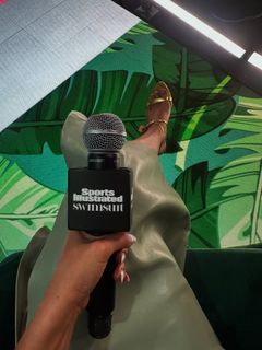Kaitlyn Bristowe feet photo 16