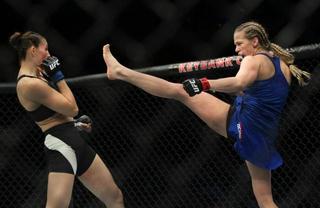 Kaitlyn Chookagian feet photo 18