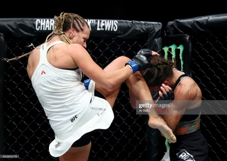 Kaitlyn Chookagian feet photo 4